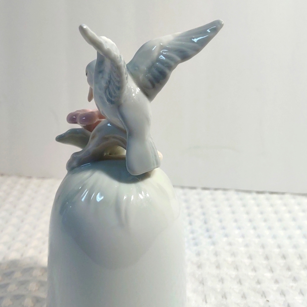 George Good Hummingbird Bell - Picture 3 of 5